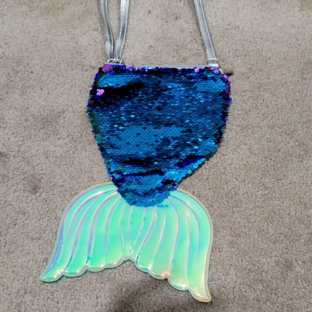 Justice purse